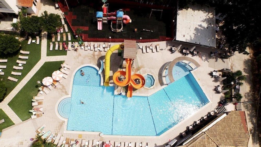 Poros Town Kamares Apartments Εε מראה חיצוני תמונה