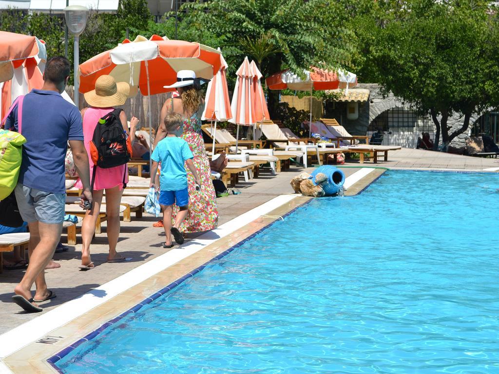 Poros Town Kamares Apartments Εε מראה חיצוני תמונה