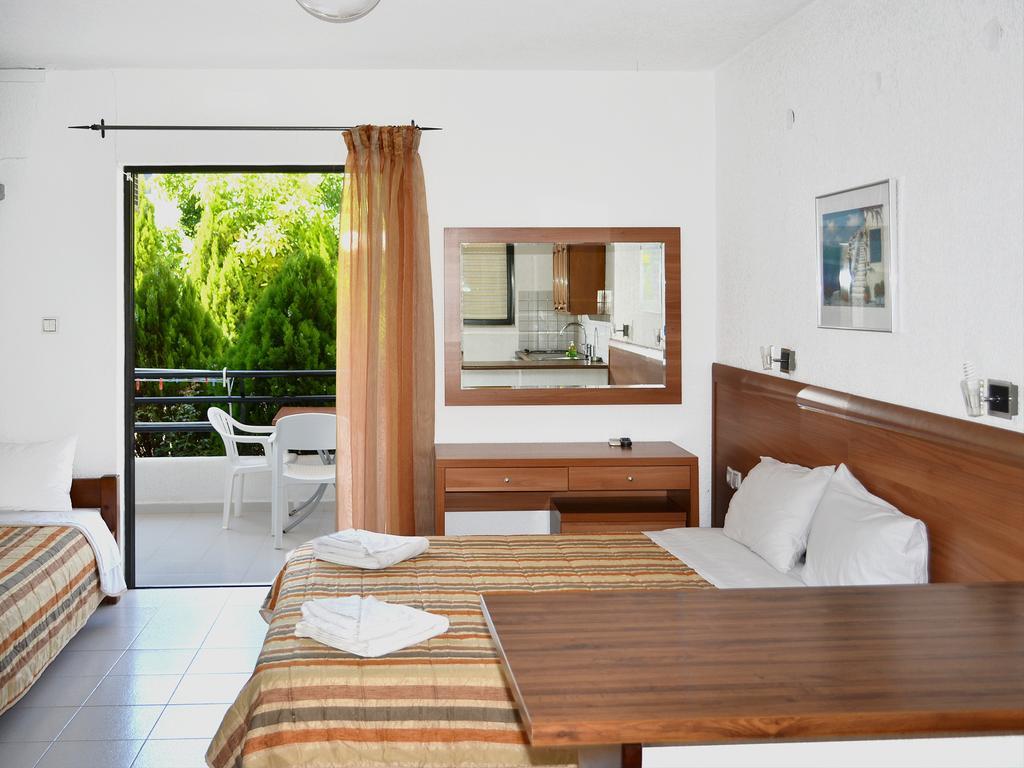 Poros Town Kamares Apartments Εε חדר תמונה