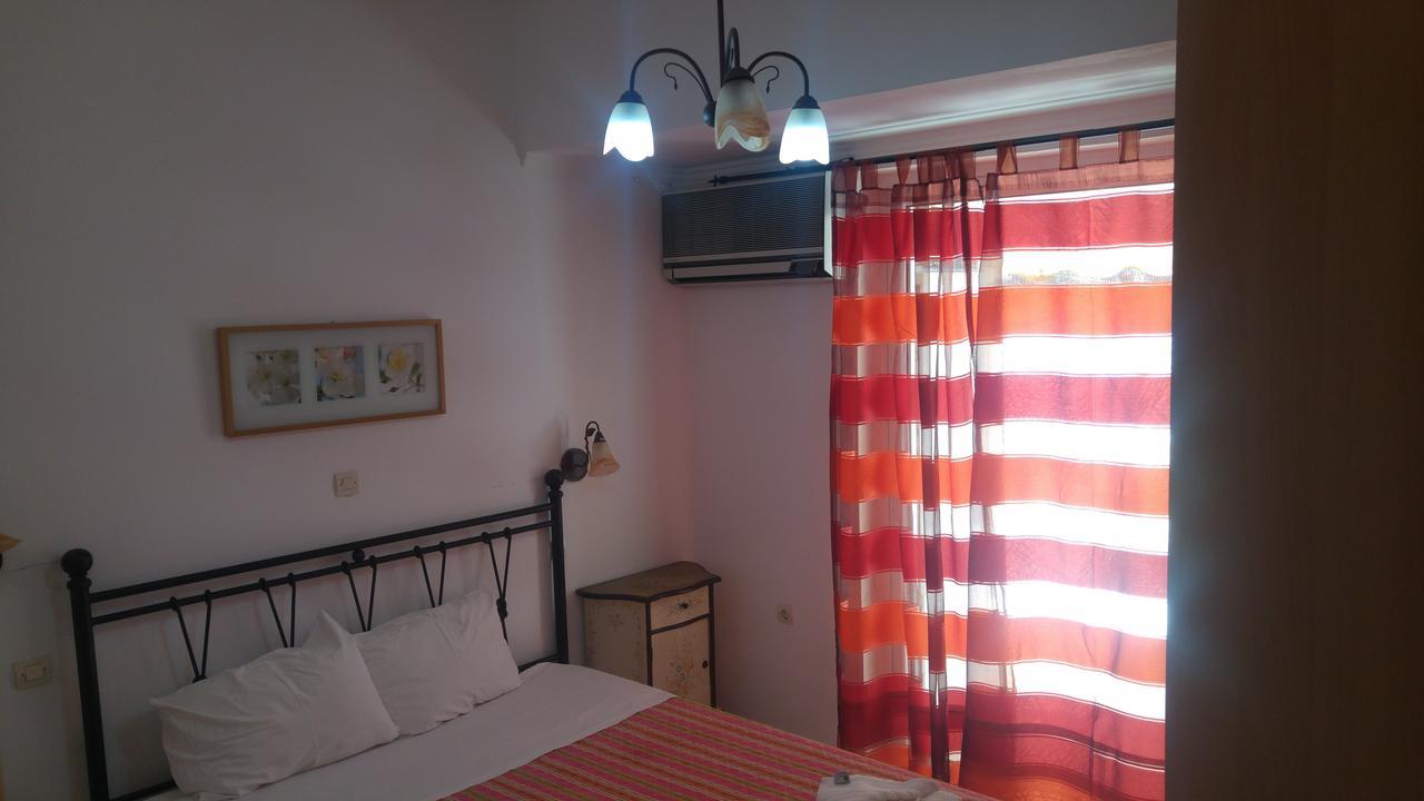 Poros Town Kamares Apartments Εε מראה חיצוני תמונה